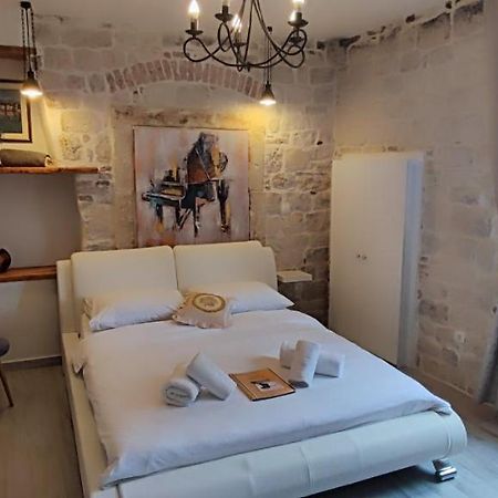 Studios Kadena Trogir - 18Th Century Stone House Екстериор снимка