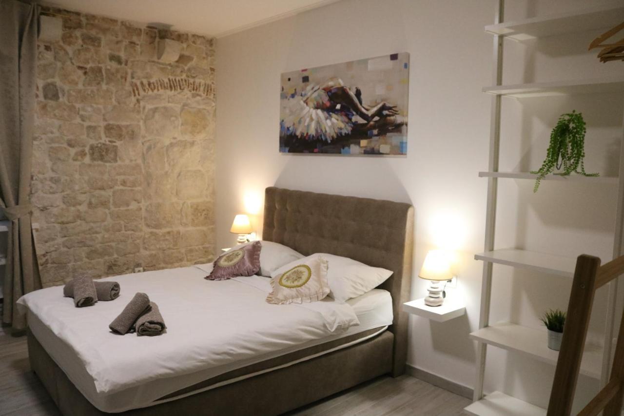 Studios Kadena Trogir - 18Th Century Stone House Екстериор снимка