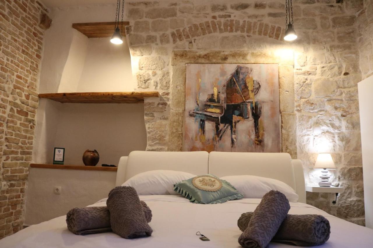 Studios Kadena Trogir - 18Th Century Stone House Екстериор снимка