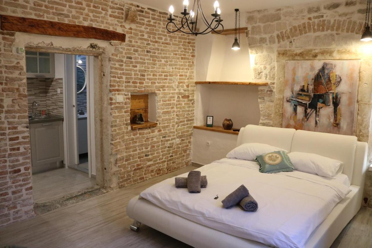 Studios Kadena Trogir - 18Th Century Stone House Екстериор снимка