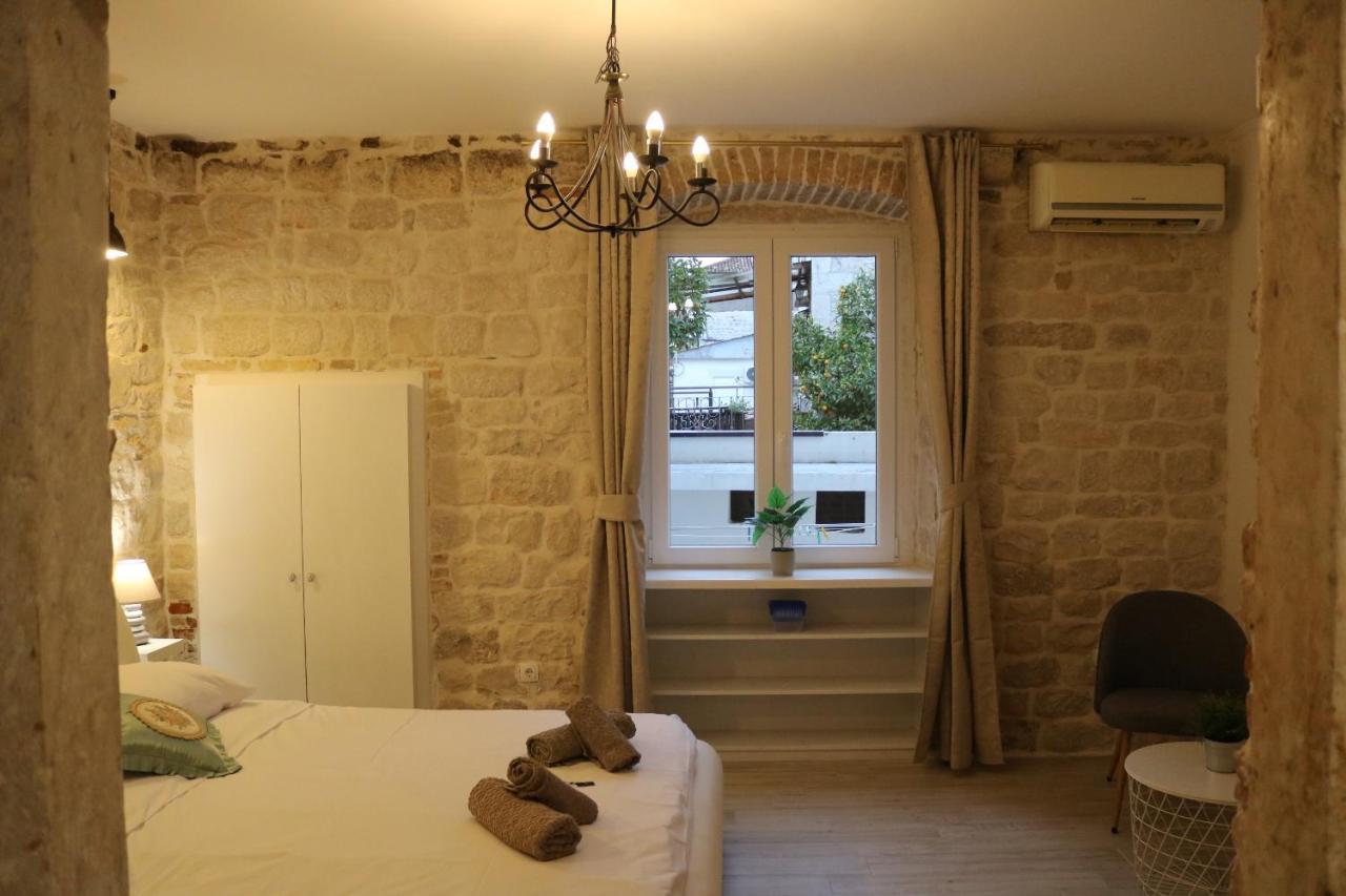 Studios Kadena Trogir - 18Th Century Stone House Екстериор снимка