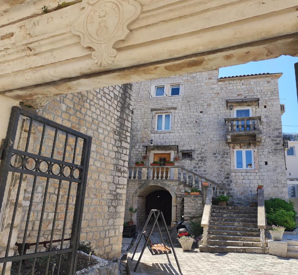 Studios Kadena Trogir - 18Th Century Stone House Екстериор снимка