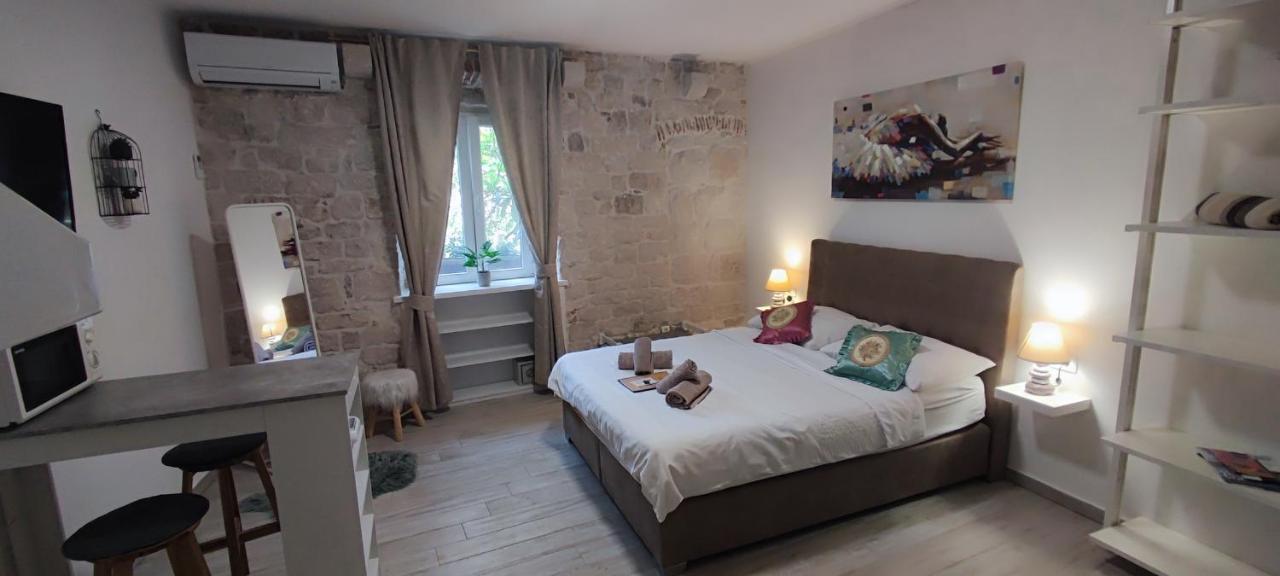 Studios Kadena Trogir - 18Th Century Stone House Екстериор снимка