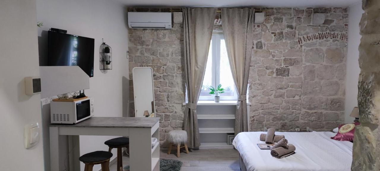 Studios Kadena Trogir - 18Th Century Stone House Екстериор снимка
