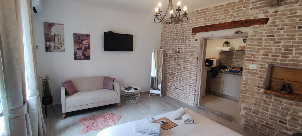 Studios Kadena Trogir - 18Th Century Stone House Екстериор снимка