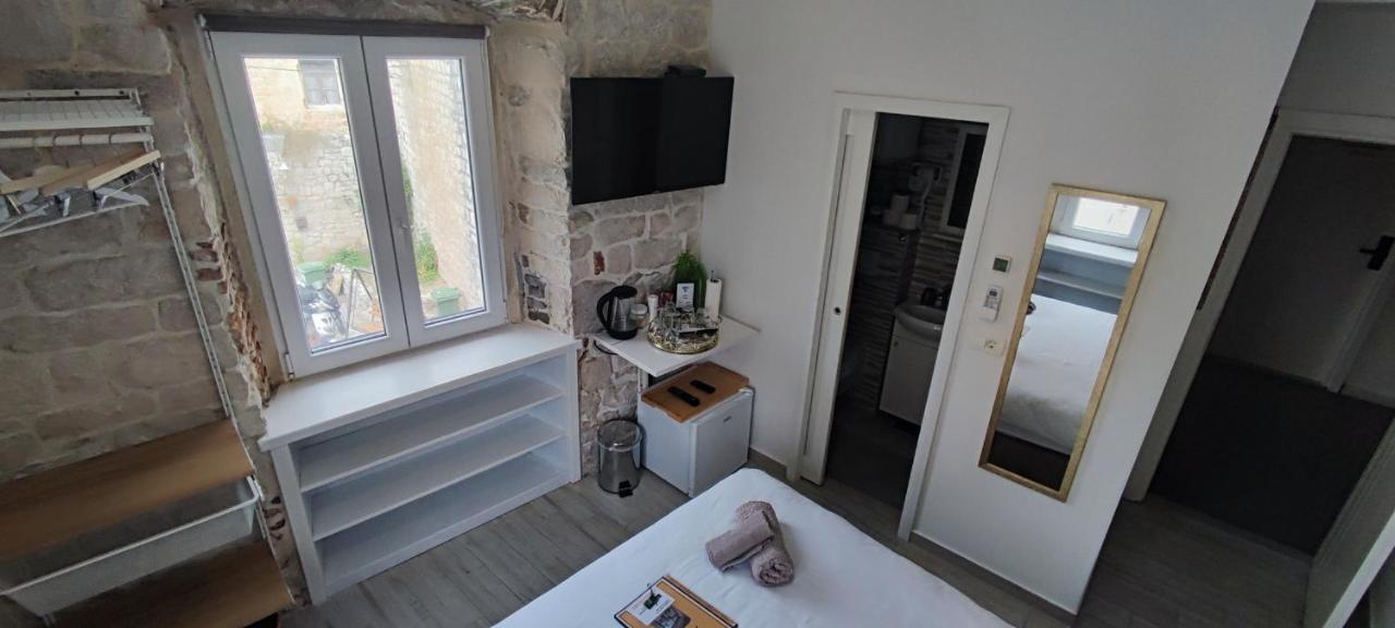 Studios Kadena Trogir - 18Th Century Stone House Екстериор снимка