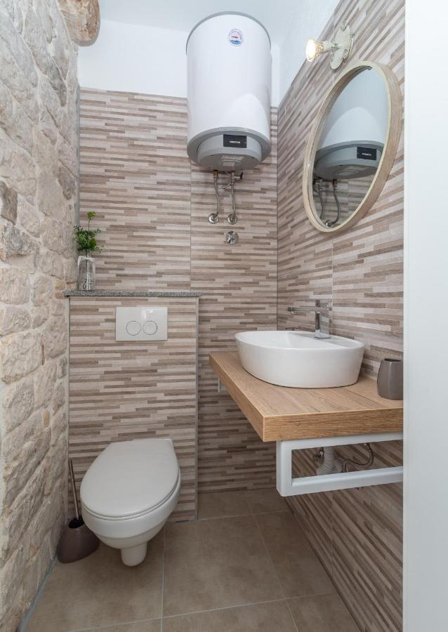 Studios Kadena Trogir - 18Th Century Stone House Екстериор снимка