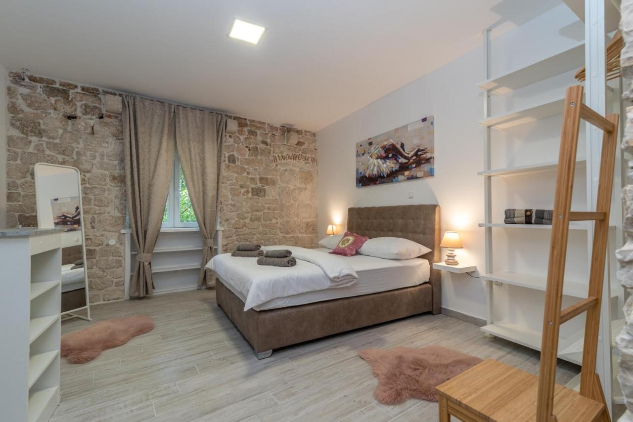 Studios Kadena Trogir - 18Th Century Stone House Екстериор снимка