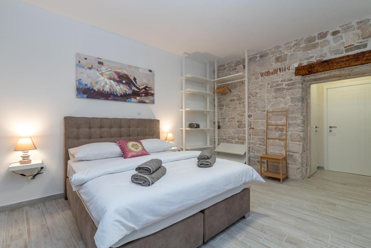 Studios Kadena Trogir - 18Th Century Stone House Екстериор снимка