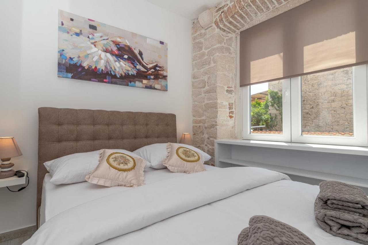 Studios Kadena Trogir - 18Th Century Stone House Екстериор снимка