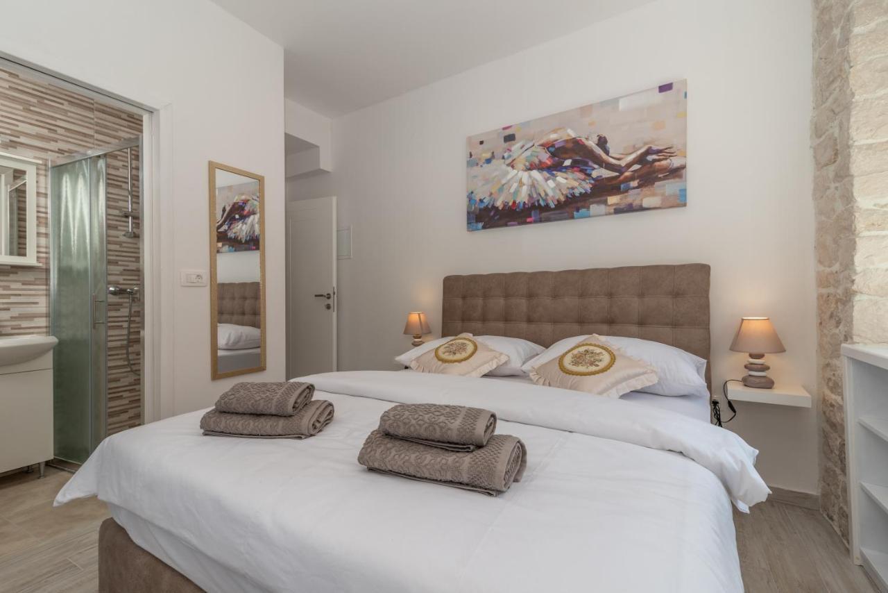 Studios Kadena Trogir - 18Th Century Stone House Екстериор снимка